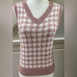 Abercrombie & Fitch Kids Girls  Houndstooth Sweater Vest Size 13/14 Pink/Cream